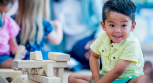 child-playing-with-blocks